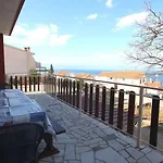With Parking Space Njivice, Krk - 21858 Appartement *