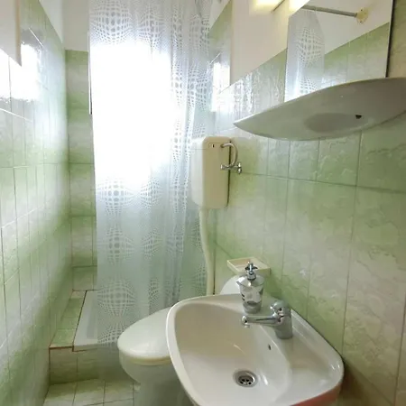 Apartment With Parking Space Njivice, Krk - 21858 Njivice
