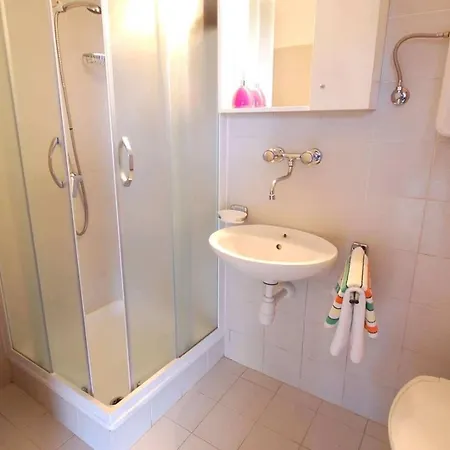 Apartment With Parking Space Njivice, Krk - 21858 *