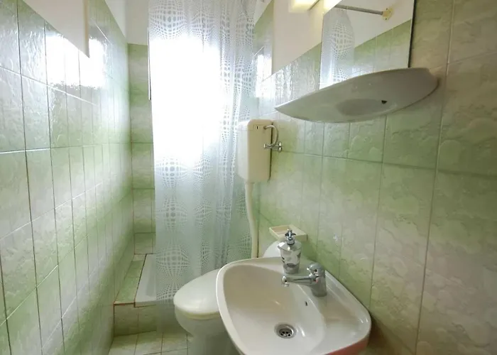 Apartament With Parking Space Njivice, Krk - 21858 Njivice